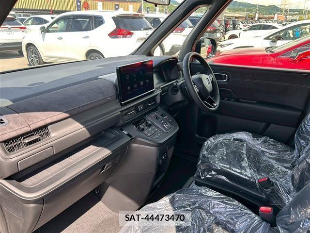 Honda e 2026-05 8872909-11