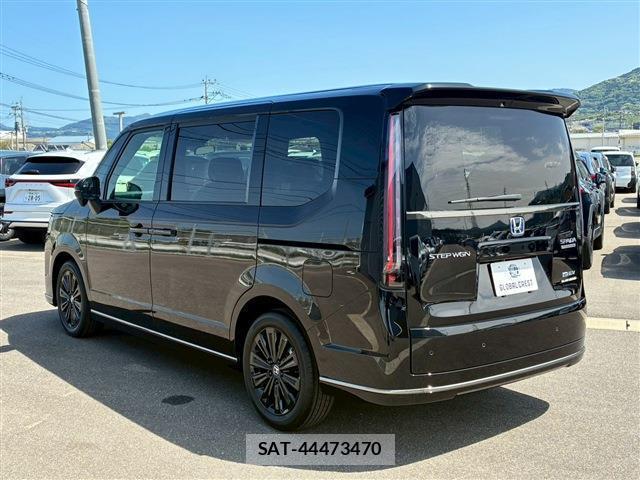 Honda e 2026-05 8872909-7