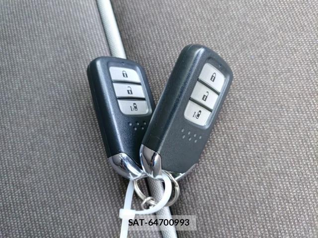 Honda e 2017-09 8872952-14