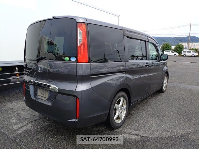 Honda e 2017-09 8872952-4
