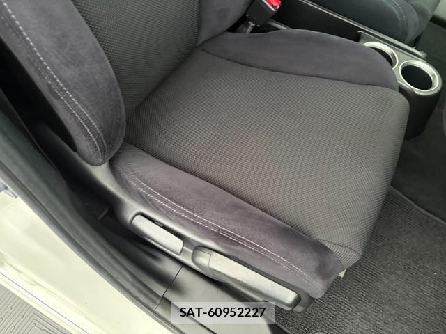 Honda STREAM 2007-03 8872871-11