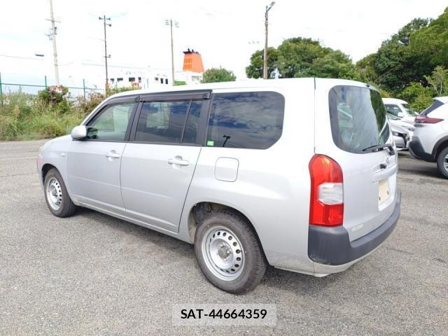 Toyota SUCCEED 2015-02 8872974-4