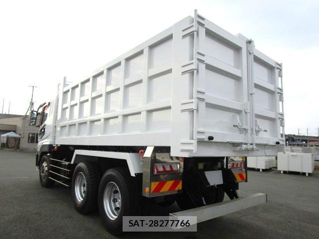 MITSUBISHI FUSO SUPER GREAT 2015-04 8873528-4