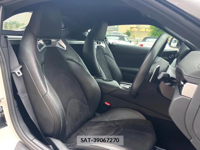 Toyota SUPRA 2019-12 8873277-8