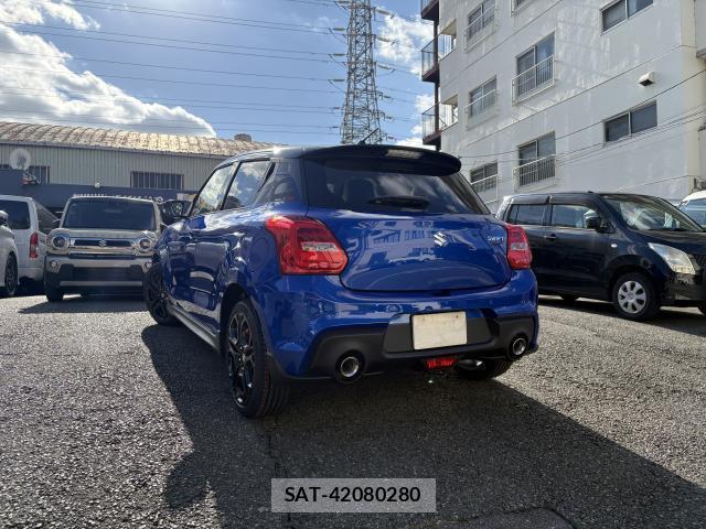 Suzuki SWIFT 2025-11 8875835-1