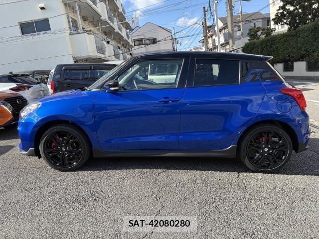 Suzuki SWIFT 2025-11 8875835-12