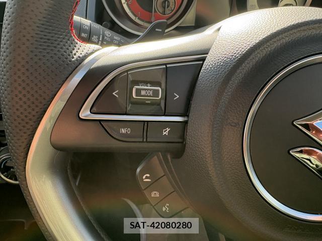Suzuki SWIFT 2025-11 8875835-18