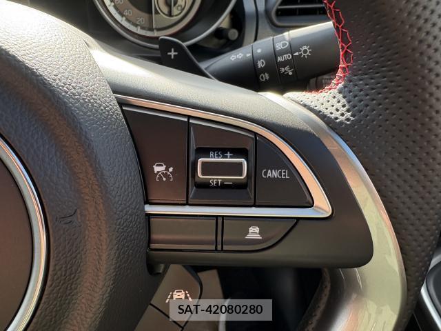 Suzuki SWIFT 2025-11 8875835-19