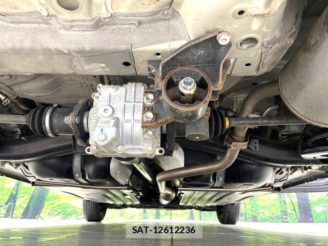 Suzuki SWIFT 2024-09 8875195-18