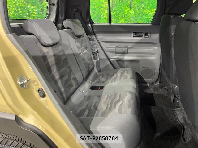 Daihatsu TAFT 2022-02 8873033-8