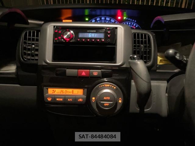 Daihatsu TANTO 2009-10 8872592-10