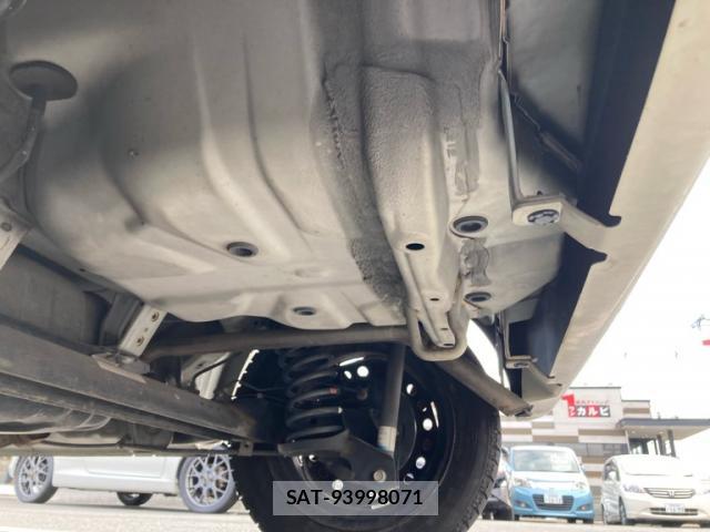 Daihatsu TANTO 2013-09 8872721-8