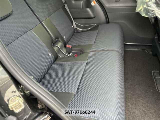 Daihatsu TANTO 2022-11 8873144-5