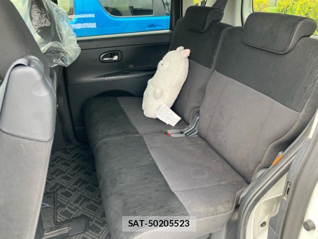 Daihatsu TANTO 2011-06 8873465-15
