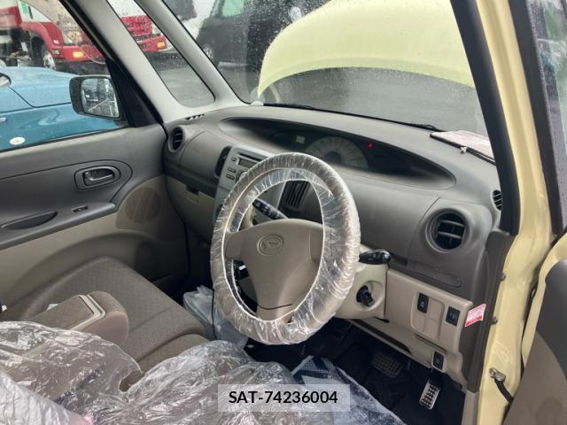 Daihatsu TANTO 2010-08 8873469-11