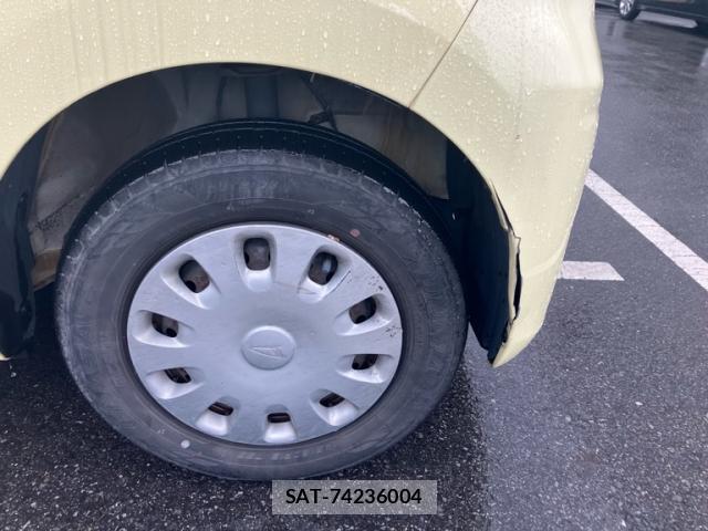 Daihatsu TANTO 2010-08 8873469-12