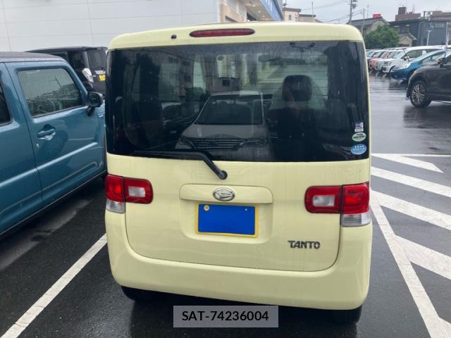Daihatsu TANTO 2010-08 8873469-13