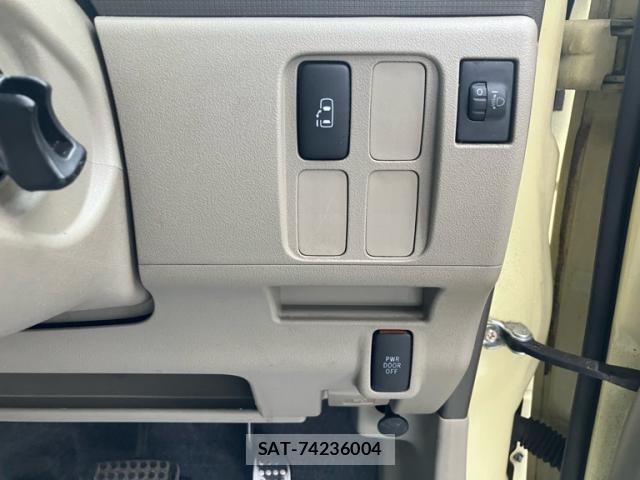 Daihatsu TANTO 2010-08 8873469-15