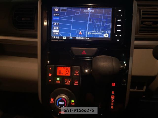 Daihatsu TANTO 2017-09 8873515-16