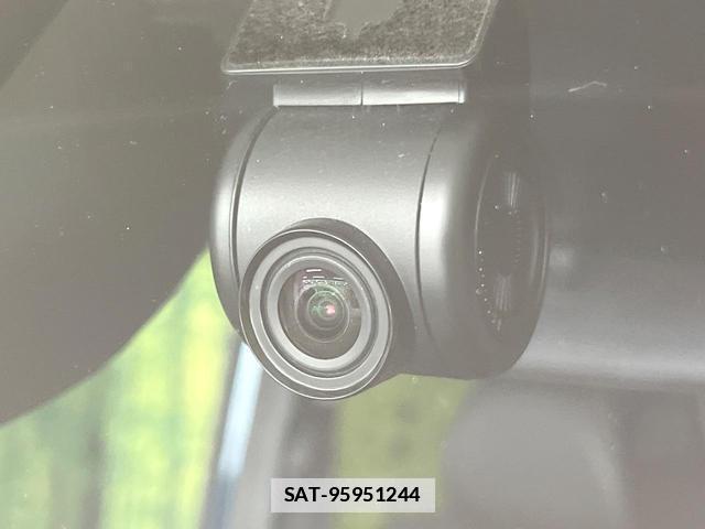 Daihatsu TANTO 2021-12 8874020-5
