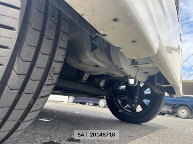 Daihatsu TANTO 2017-06 8874115-18