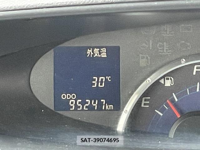 Daihatsu TANTO 2012-05 8874827-13