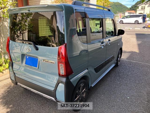 Daihatsu TANTO 2022-11 8874956-7