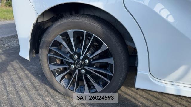 Daihatsu TANTO 2022-11 8875491-5