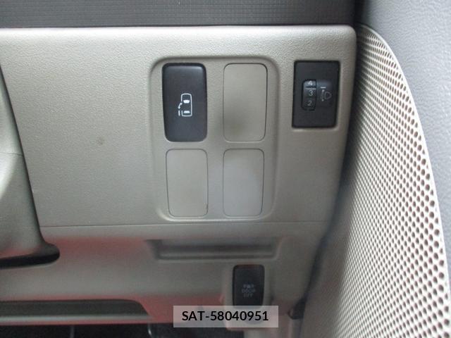 Daihatsu TANTO 2009-12 8875702-10