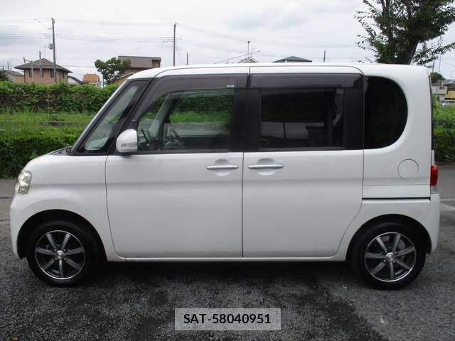Daihatsu TANTO 2009-12 8875702-8