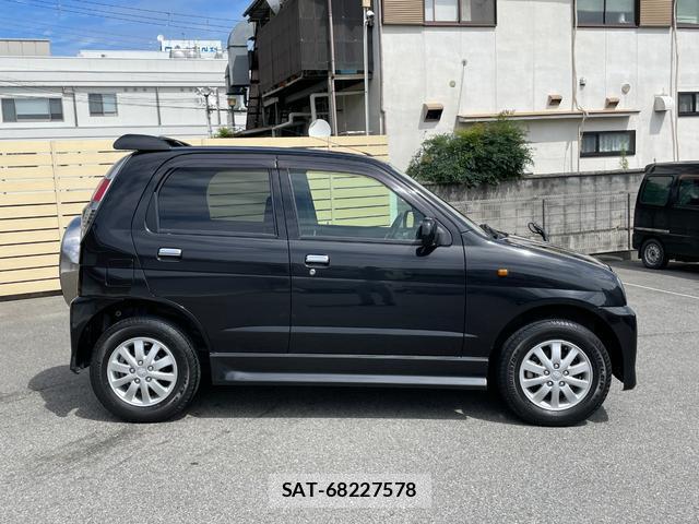 Daihatsu TERIOS KID 2012-04 8874861-3