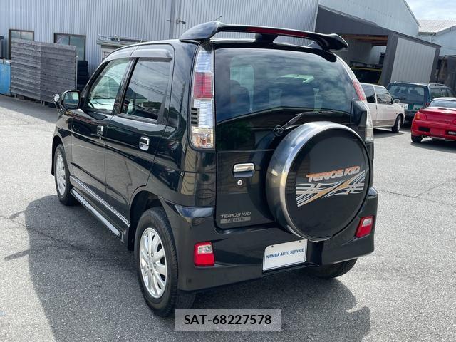 Daihatsu TERIOS KID 2012-04 8874861-6