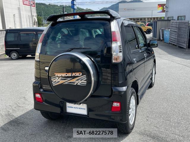 Daihatsu TERIOS KID 2012-04 8874861-8
