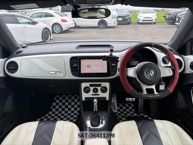 VolksWagen THE BEETLE 2013-05 8872713-2