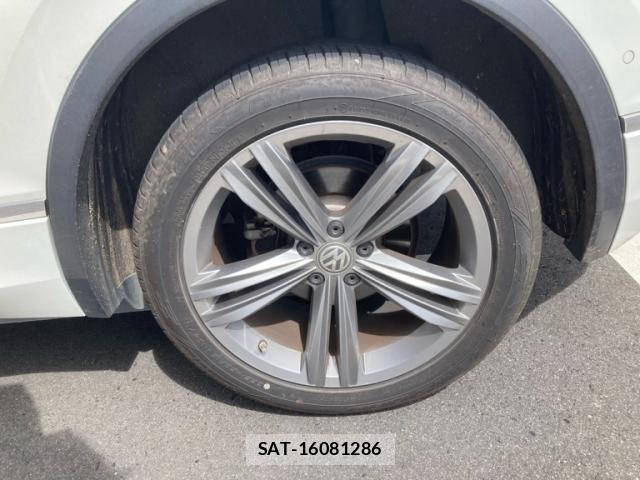 VolksWagen TIGUAN 2018-12 8874684-12