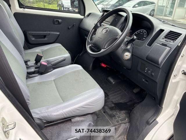 Toyota TOWNACE VAN 2017-09 8872814-3