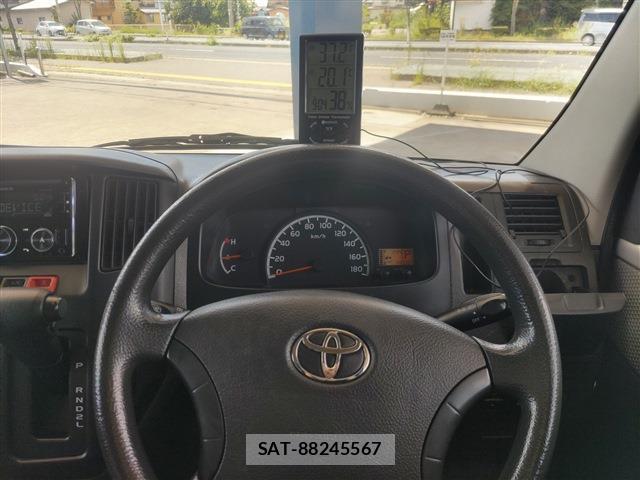 Toyota TOWNACE VAN 2010-12 8874217-11