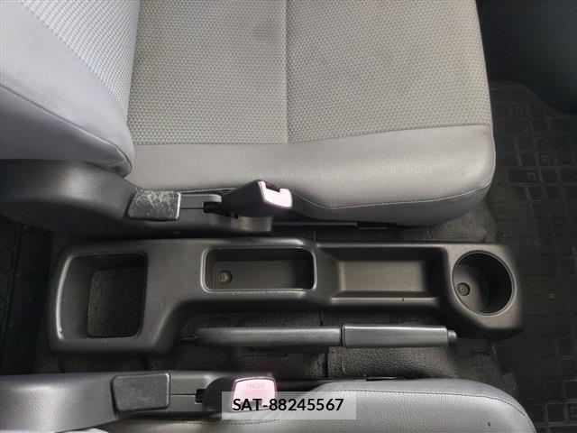 Toyota TOWNACE VAN 2010-12 8874217-15