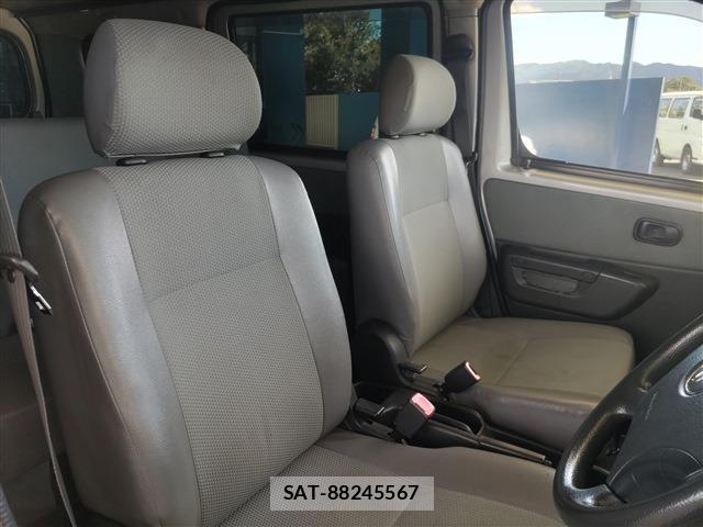 Toyota TOWNACE VAN 2010-12 8874217-19