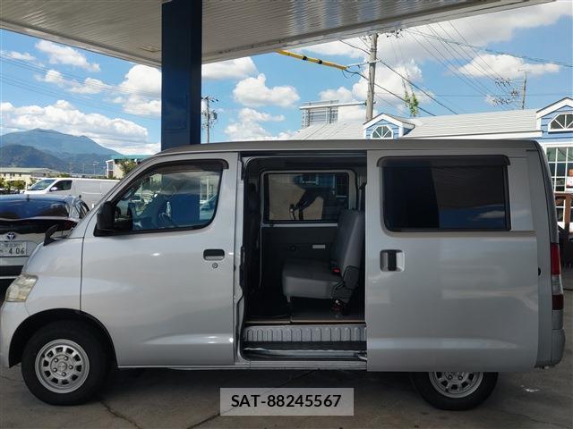 Toyota TOWNACE VAN 2010-12 8874217-8