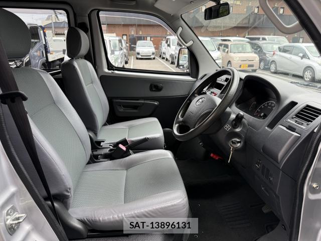 Toyota TOWNACE VAN 2016-07 8874662-1