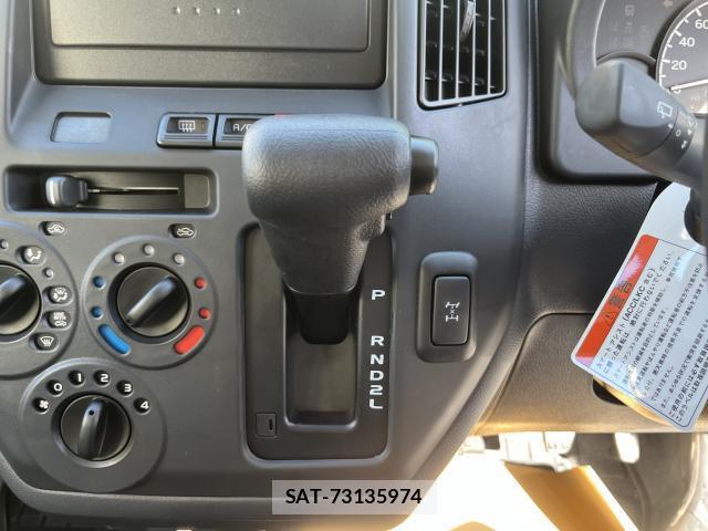 Toyota TOWNACE VAN 2025-08 8875832-15
