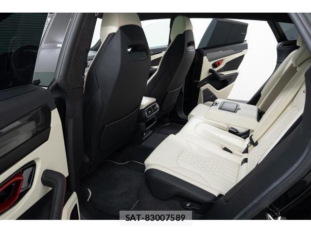 Lamborghini URUS 2023-09 8874701-13