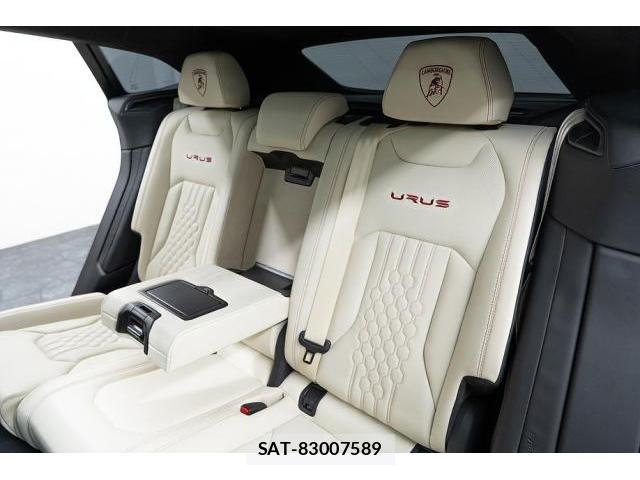 Lamborghini URUS 2023-09 8874701-14