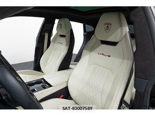 Lamborghini URUS 2023-09 8874701-3