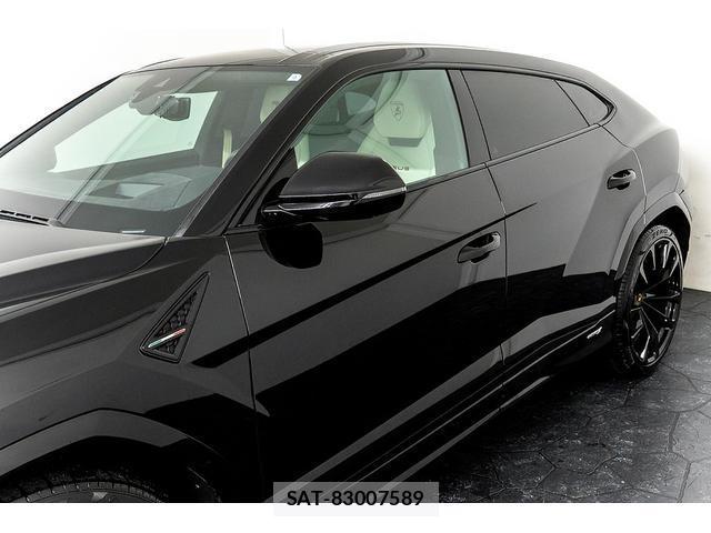 Lamborghini URUS 2023-09 8874701-7
