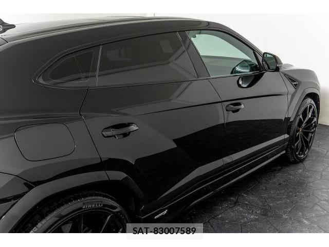 Lamborghini URUS 2023-09 8874701-9