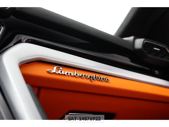 Lamborghini URUS 2022-11 8875720-15