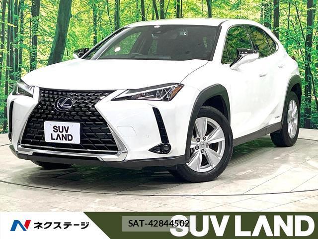 Lexus UX 2021-08 8873121-0