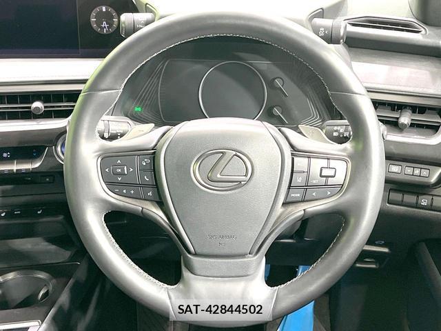 Lexus UX 2021-08 8873121-12